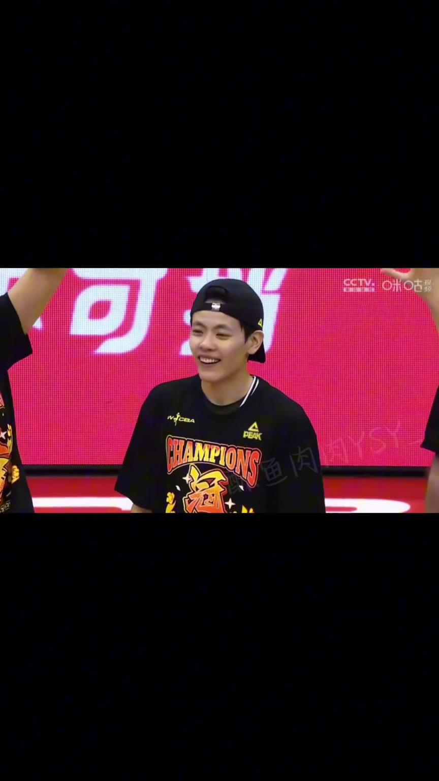 以小搏大以弱勝強 ；從不被看好，到站到最高的領(lǐng)獎臺...